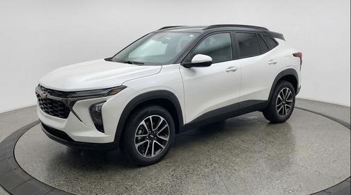 Summit White 2025 Chevrolet Trailblazer LT