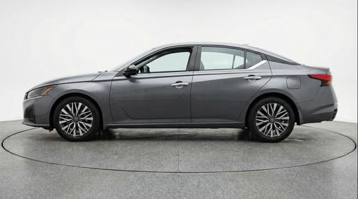 Gun Metallic 2025 Nissan Altima SV FWD
