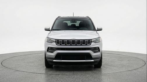 Silver Zynith Metallic Clearcoat 2025 Jeep Compass Limited