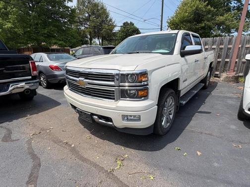 White 2015 Chevrolet Silverado 1500 High Country