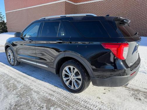 Black 2020 Ford Explorer Limited