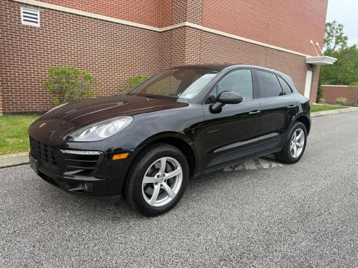 Black 2017 Porsche Macan Base