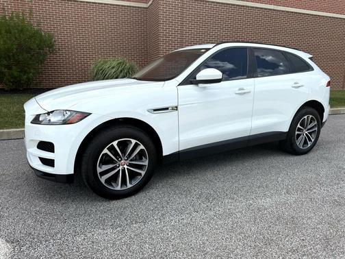 2018 Jaguar F-PACE 25t Premium