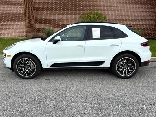 2015 Porsche Macan S