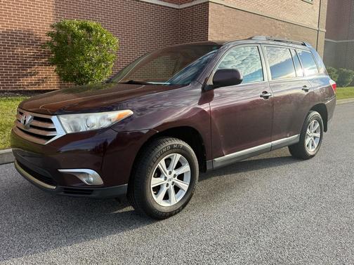2013 Toyota Highlander SE