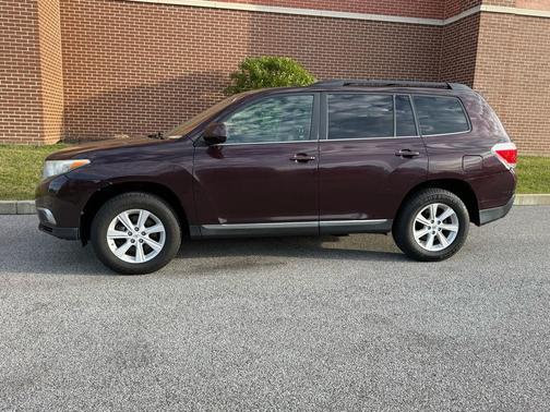 2013 Toyota Highlander SE