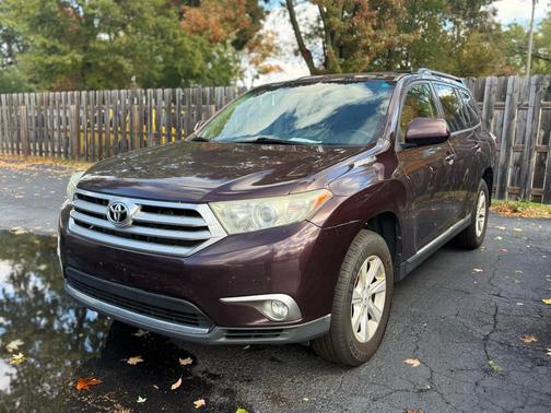 2013 Toyota Highlander SE