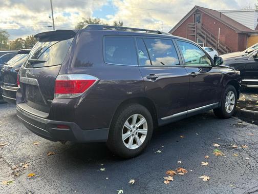 2013 Toyota Highlander SE
