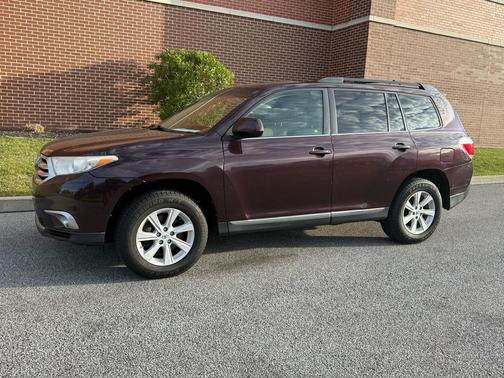 2013 Toyota Highlander SE
