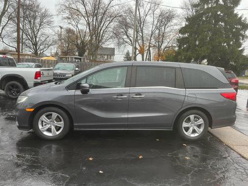 2017 Chrysler Pacifica Touring-L