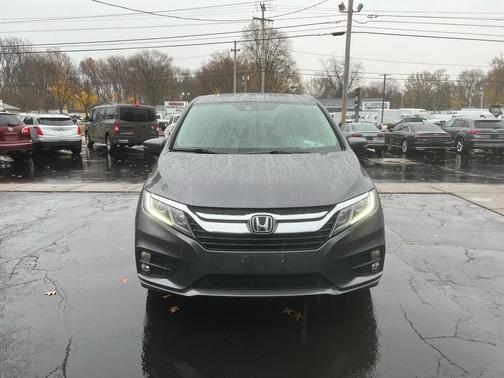 2017 Chrysler Pacifica Touring-L