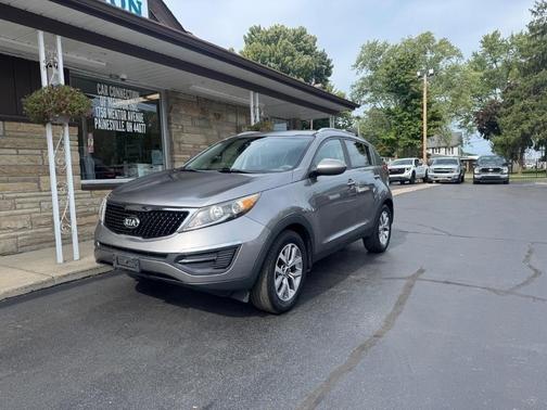 Silver 2016 Kia Sportage LX