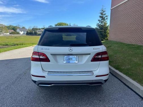 White 2012 Mercedes-Benz M-Class ML 350 4MATIC