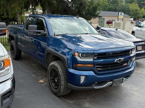 Blue 2017 Chevrolet Silverado 1500 2LT