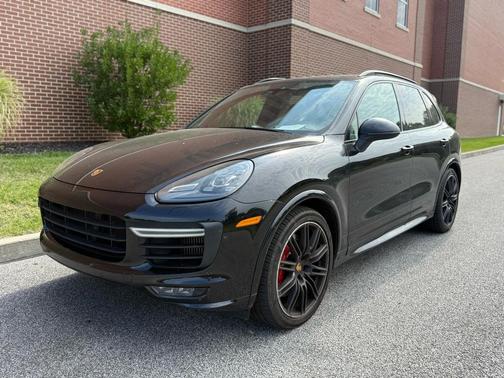 2018 Porsche Cayenne GTS