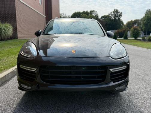 2018 Porsche Cayenne GTS