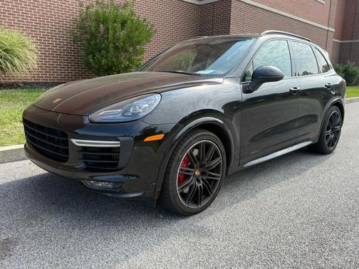 2018 Porsche Cayenne GTS