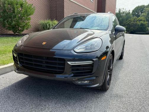2018 Porsche Cayenne GTS
