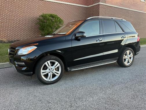 2015 Mercedes-Benz M-Class 4MATIC