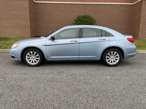 2012 Chrysler 200 Touring