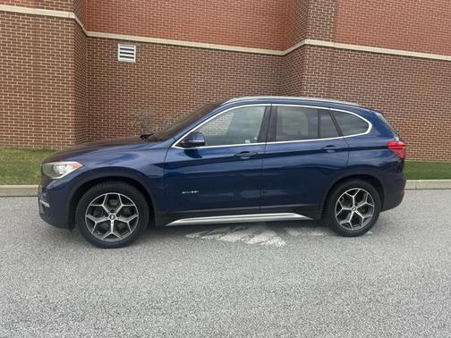 Blue 2018 BMW X1 xDrive28i