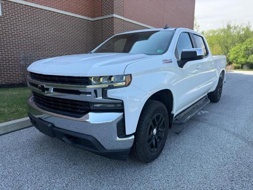 White 2019 Chevrolet Silverado 1500 LT