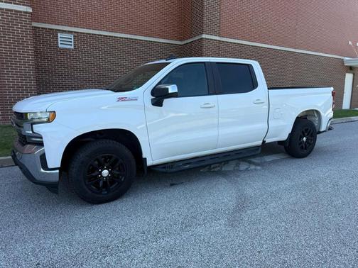 White 2019 Chevrolet Silverado 1500 LT
