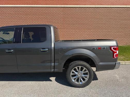 Gray 2018 Ford F-150 XLT