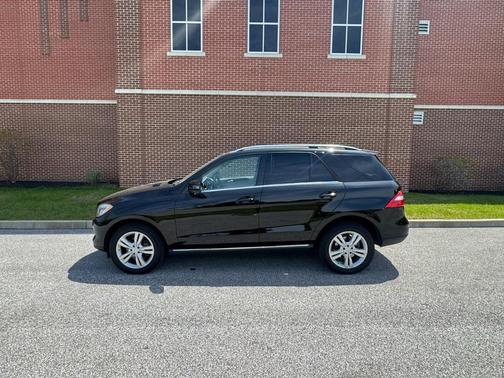 Black 2013 Mercedes-Benz M-Class ML 350 4MATIC