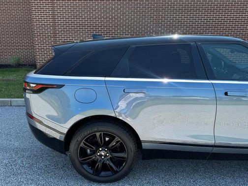 Santorini Black 2018 Land Rover Range Rover Velar P250 SE R-Dynamic