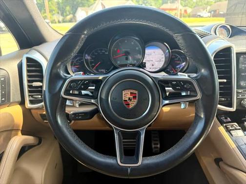 2014 Porsche Cayenne GTS