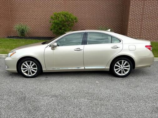 2011 Lexus ES 350 Base