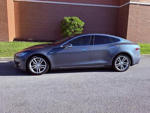 2013 Tesla Model S Performance