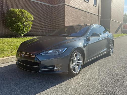 2013 Tesla Model S Performance