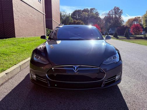 2013 Tesla Model S Performance