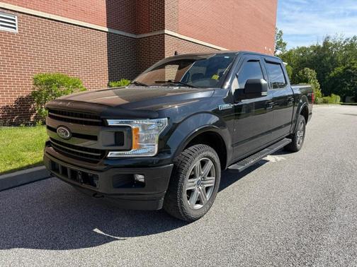 Black 2018 Ford F-150 XLT