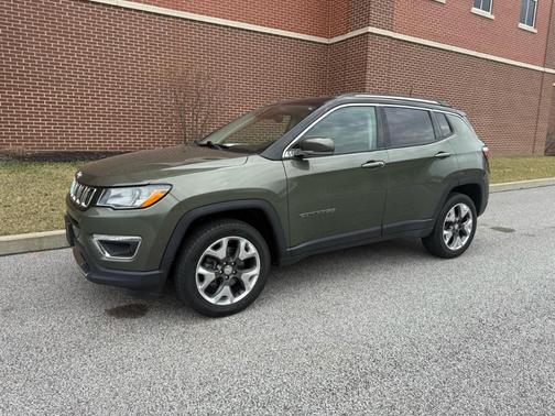 Green 2018 Jeep Compass Limited