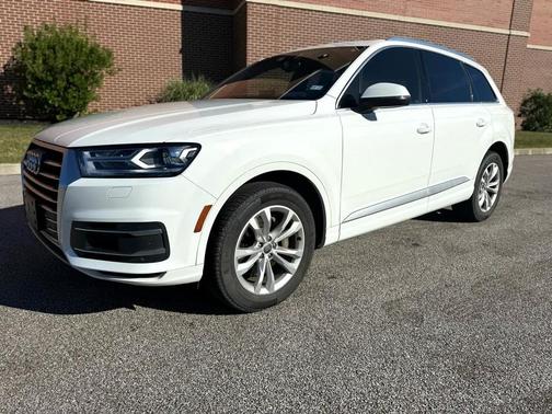 2019 Audi Q7 45 Premium