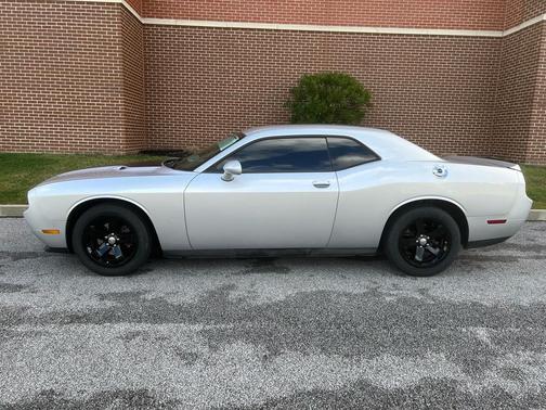 2012 Dodge Challenger SXT