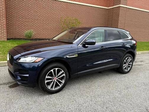 2019 Jaguar F-PACE 25t Premium