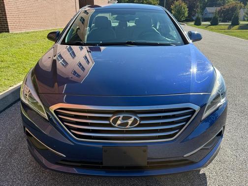 2017 Hyundai SONATA SE