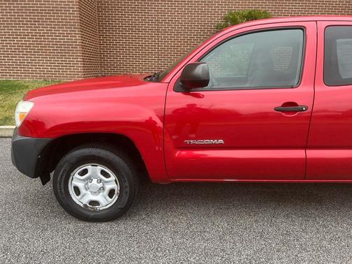 2013 Toyota Tacoma Base