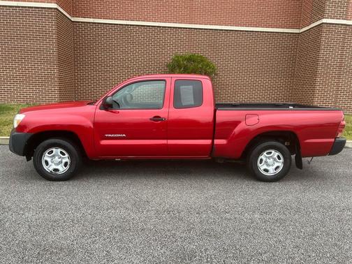 2013 Toyota Tacoma Base