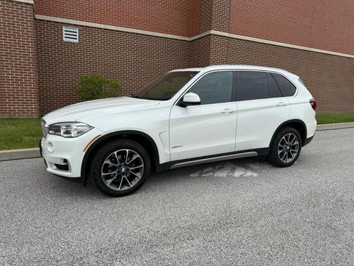White 2018 BMW X5 xDrive35i
