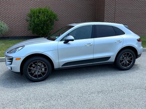 2015 Porsche Macan S
