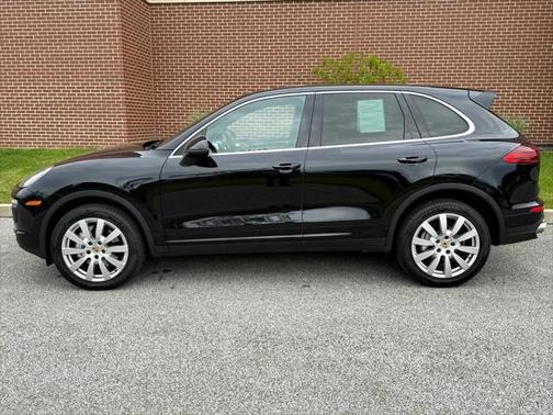 2017 Porsche Cayenne S