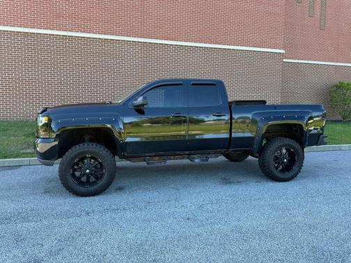 Black 2017 Chevrolet Silverado 1500 Custom