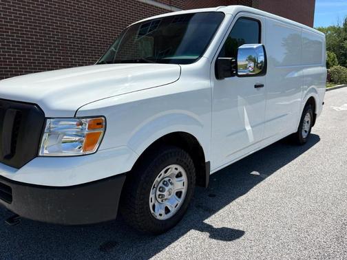 Glacier White 2021 Nissan NV Cargo NV2500 HD SV V6/SV V8