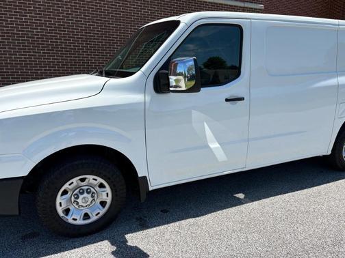 Glacier White 2021 Nissan NV Cargo NV2500 HD SV V6/SV V8