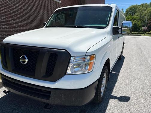 Glacier White 2021 Nissan NV Cargo NV2500 HD SV V6/SV V8